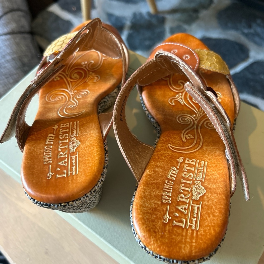 New L'ATISTE Riviera Women's Wedge Sandals Size 8.5 - Picture 7 of 15